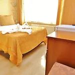 Camelot * Istanbul