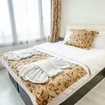 Camelot Apartment Istanbul
