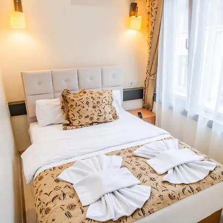 Camelot * Isztambul