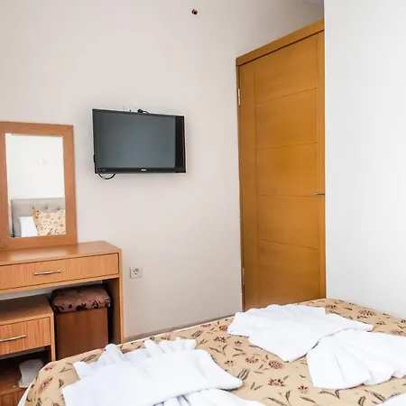 Camelot Apartman