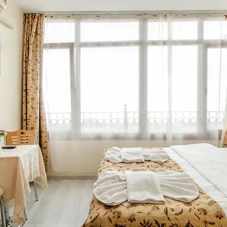 Camelot Apartman