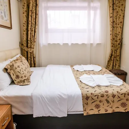 アパート Camelot イスタンブール