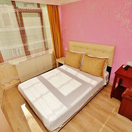 Camelot Apartament *